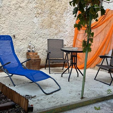 Studio Fond De Jardin Chez Jean-Luc Lägenhet Marseille Exteriör bild